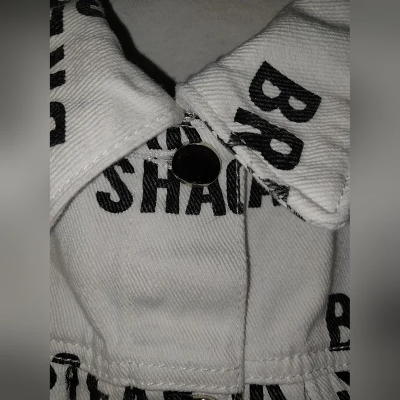 White Boxy "Break" Statement Jacket. Size S - Picture 4 of 7